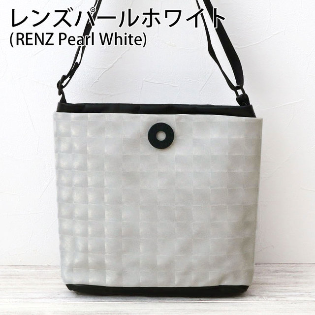 アクリリック　acrylic　バッグ　ショルダー　軽い　小さめ　日本製　旅行　レンズホワイト