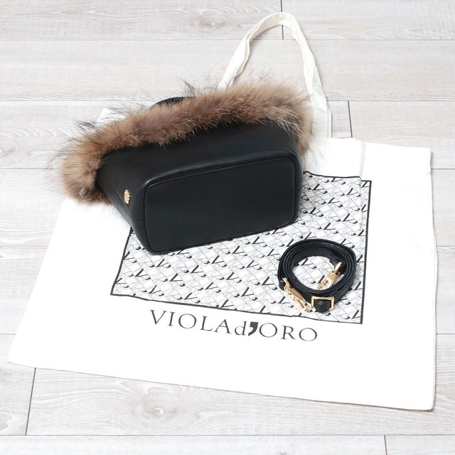 violadoro ヴィオラドーロ ファーバッグ トート 2WAY ふわふわ 冬バッグ お洒落 季節感 定番 底面と保存袋