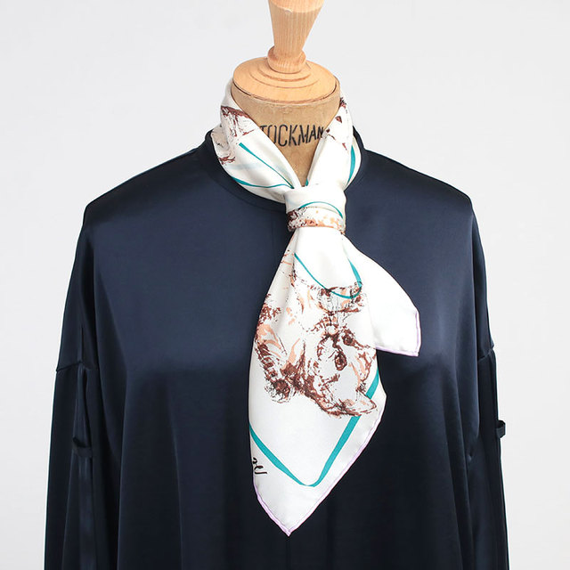 マニプリ manipuri スカーフ シルク プリント 65 正方形 いいサイズ 日本製 イメージ
