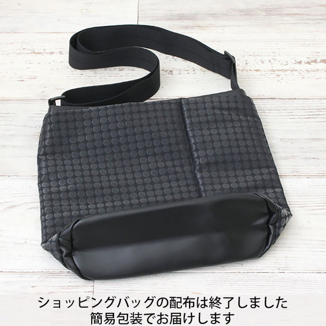 アクリリック　acrylic　バッグ　ショルダー　軽い　小さめ　日本製　旅行　底　袋