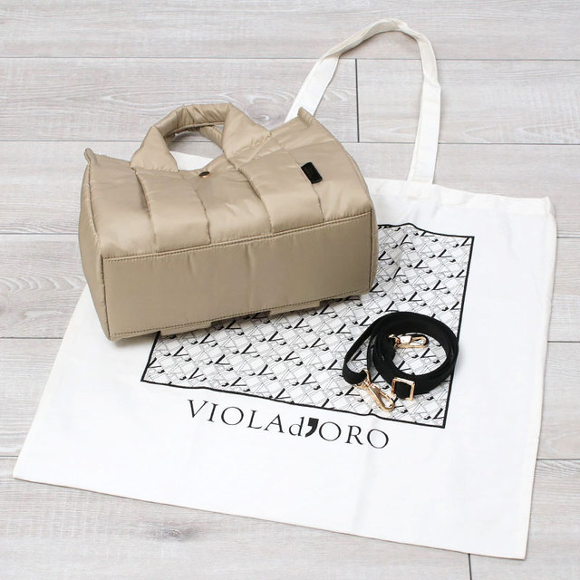 Violad'oro violadoro ヴィオラドーロ ナイロントート ふかふか 軽い カジュアル 新作 底面と保存袋